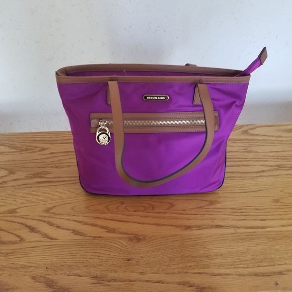 Michael Kors Tote - Picture 2 of 6